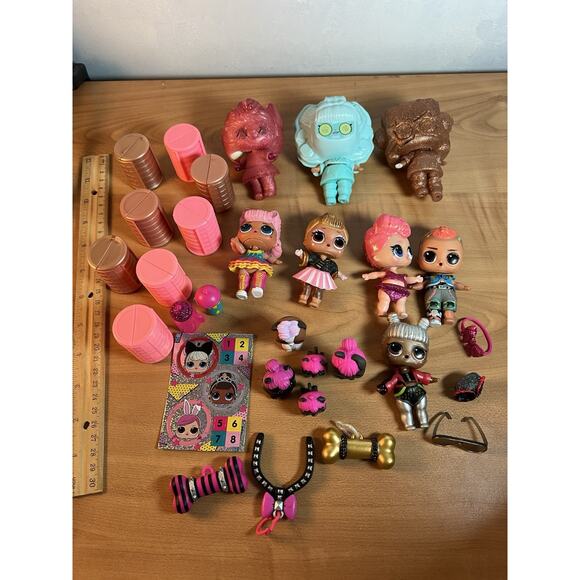 LOL OMG Surprise Mini Dolls Lot With Accessories #T864 - Picture 1 of 12